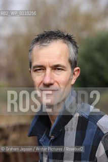 Geoff Dyer, author pictured in Regents Park, London.                         .Copyright©Graham Jepson/Writer Pictures/Rosebud2