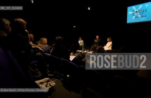 Famous first books discussion group at the Debut Author Festival 2007. Chaired by Stuart Kelly, literary Editor for Scotland on Sunday. With guest speakers Kirsty Gunn and Maria Alvarez..Traverse Theatre Edinburgh..Copyright©Alex Hewitt/Writer Pictures/Rosebud2