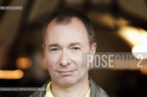 Tony Parsons at the Edinburgh Book Festival 2008....copyright©Geraint Lewis/Writer Pictures/Rosebud2