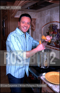 John Edwards..copyright©Lisa Carpenter/Writer Pictures/Rosebud2