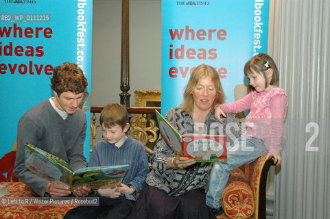 14 June 2007 - Edinburgh, Signet Library - Launch of the Edinburgh International Book Festival 2007..©Left to R/Writer Pictures/Rosebud2
