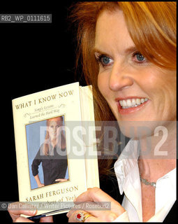 Sarah Ferguson Duchess of York January 06, 2003 attends the book signing of her new book What I know now, Simple Lessons learned the Hard Way at Barnes and Noble on Fifth Avenue in Manhattan, New York. .copyright©Dan Callister/Writer Pictures/Rosebud2