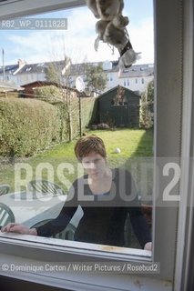 Writer, Helen Fitzgerald, photographed at home in Glasgow.  ..copyright©Dominique Carton/Writer Pictures/Rosebud2