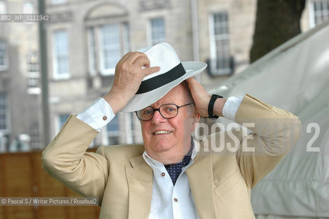 15 August 2005-Edinburgh, UK- Italian writer and playwright Dario Fo, winner of the Nobel Prize for Literature .Hes the creator of political satires such as accidental death of an anarchist and  Cant pay? Wont pay!.At the Edinburgh International Book Festival..Copyright©Pascal S/Writer Pictures/Rosebud2
