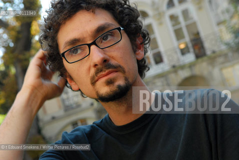 Image ID:  .David Foenkinos  Author of -  Qui se souvient de David Foenkinos ?,  Gallimard.at Gallimard, Paris..©Copyrigh©t Edouard Smekens/Writer Pictures/Rosebud2