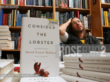 NEW YORK, NY - JAN 11, 2006:  Essayist David Foster Wallace at The Strand bookstore in Manhattan, New York, on Wednesday, January 11, 2006.  Wallace read from and signed his book, Consider the Lobster.  ....Copyright©Suzy Allman/Writer Pictures/Rosebud2