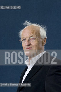 Michael Frayn ,writer and playwright of Noises Off now a Novelist . CREDIT Geraint Lewis
©Writer Pictures/Rosebud2