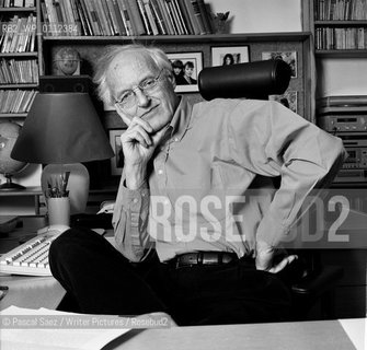 Writer Michael Frayn at the Edinburgh International Book Festival 2007. ..Copyright©Pascal Saez/Writer Pictures/Rosebud2