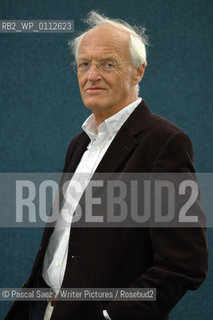 Writer and playwright Michael Frayn, author of The Human Touch at the Edinburgh International Book Festival 2007. ..Copyright©Pascal Saez/Writer Pictures/Rosebud2