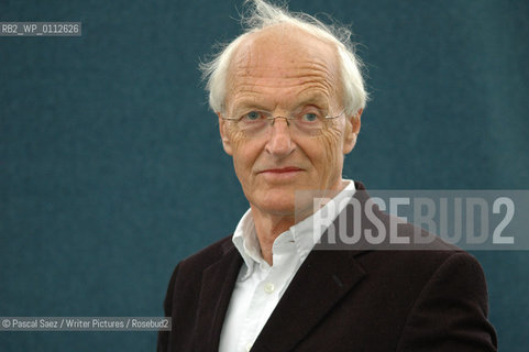 Writer and playwright Michael Frayn, author of The Human Touch at the Edinburgh International Book Festival 2007. ..Copyright©Pascal Saez/Writer Pictures/Rosebud2