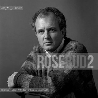Poet John Fuller who has collaborated on the book Writing the Picture with magnum photographer David Hurn, at Hay 2010..Copyright©Rosie Hallam/Writer Pictures/Rosebud2