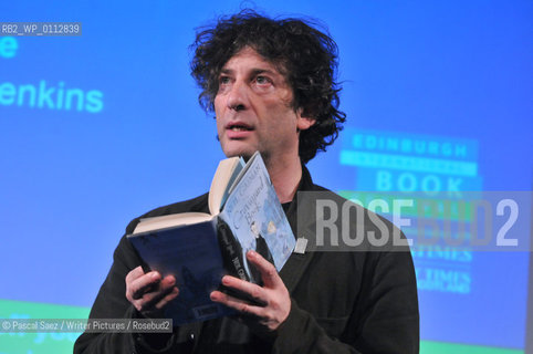 Neil Gaiman..copyright©Pascal Saez/Writer Pictures/Rosebud2