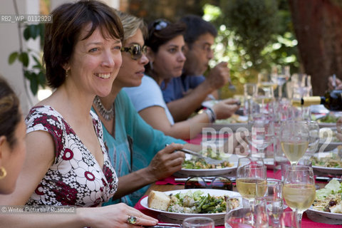 Lunch with Susan Elderkin at Galle Literary Festival 2008
©Writer Pictures/Rosebud2