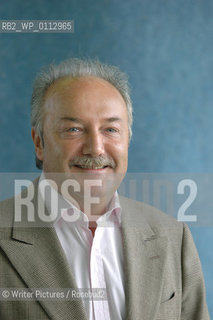
©Writer Pictures/Rosebud2