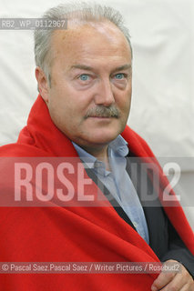 British politician and writer George Galloway at the Edinburgh International Book Festival 2004...Copyright©Pascal Saez.Pascal Saez/Writer Pictures/Rosebud2