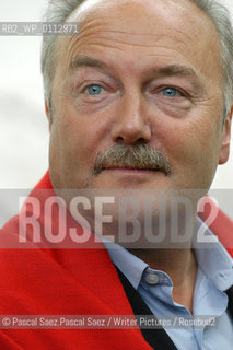 British politician and writer George Galloway at the Edinburgh International Book Festival 2004...Copyright©Pascal Saez.Pascal Saez/Writer Pictures/Rosebud2