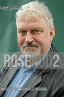 Writer Anton Gill, author of Empires Children, at the Edinburgh International Book Festival 2007. ..Copyright©Pascal Saez/Writer Pictures/Rosebud2