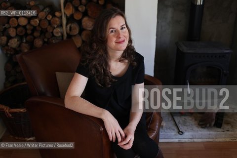 Author Karen Gillece...Copyright©Fran Veale/Writer Pictures/Rosebud2