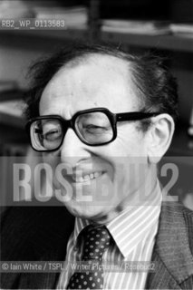 Glasgow-born Ralph Glasser wrote Growing up in the Gorbals . He was taken out of school at 14, but after years of night study he won a scholarship to Oxford, becoming a psychologist and economist. Picture taken in August 1986...Copyright©Iain White/TSPL/Writer Pictures/Rosebud2