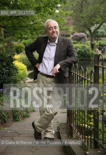 Portraits of Robert Goddard..Copyright©Claire McNamee/Writer Pictures/Rosebud2