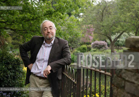 Portraits of Robert Goddard..Copyright©Claire McNamee/Writer Pictures/Rosebud2