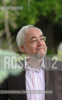 Portraits of Robert Goddard..Copyright©Claire McNamee/Writer Pictures/Rosebud2