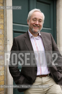 Portraits of Robert Goddard..Copyright©Claire McNamee/Writer Pictures/Rosebud2