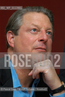 American former vice-president in the Clinton administration, writer and documentary filmmaker Al Gore at the Edinburgh International Book Festival. He is the author of An Inconvenient Truth...Copyright©Pascal Saez/Writer Pictures/Rosebud2