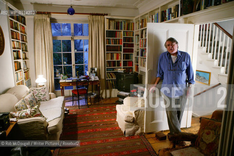 Muriel Gray at the Edinburgh Book Festival 2005..©Rob McDougall/Writer Pictures/Rosebud2