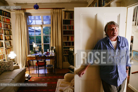 Muriel Gray at the Edinburgh Book Festival 2005..©Rob McDougall/Writer Pictures/Rosebud2