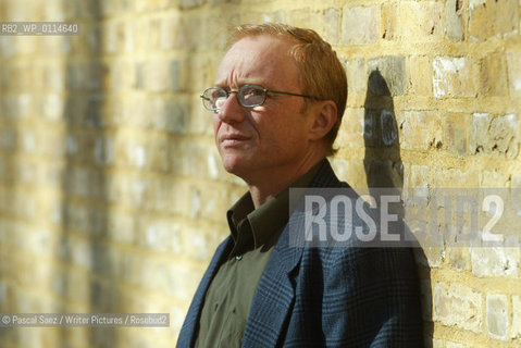 Writer, critic and editor John Gross at the Edinburgh International Book Festival...Copyright©Pascal Saez/Writer Pictures/Rosebud2