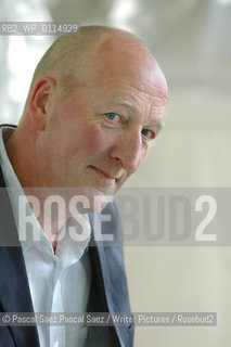 British crime writer Peter Guttridge at the Edinburgh International Book Festival 2005..Copyright©Pascal Saez.Pascal Saez/Writer Pictures/Rosebud2