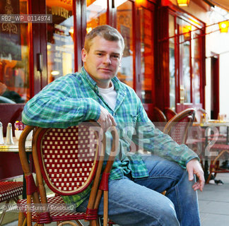 Mark Haddon, author of The Curious Incident of The Dog In The NIight Time and A Spot of Bother. CREDIT Geraint Lewis
©Writer Pictures/Rosebud2