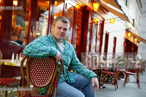 Mark Haddon, author of The Curious Incident of The Dog In The NIight Time and A Spot of Bother. CREDIT Geraint Lewis
©Writer Pictures/Rosebud2