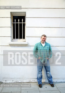 Mark Haddon, author of The Curious Incident of The Dog In The NIight Time and A Spot of Bother. CREDIT Geraint Lewis
©Writer Pictures/Rosebud2