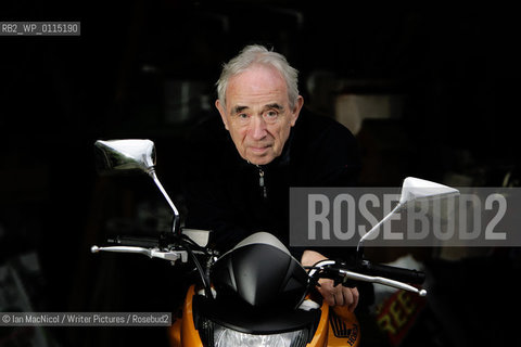 Ian Hamilton .Pictured at his home in Connel Bridge..31st Ooctober 2007..Copyright©Ian MacNicol/Writer Pictures/Rosebud2
