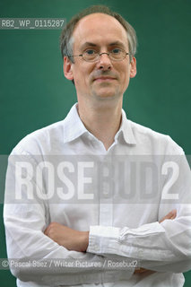 Writer and plant biologist Nicholas Harberd, author of Seed to Seed, at the Edinburgh International Book Festival 2007. ..Copyright©Pascal Saez/Writer Pictures/Rosebud2