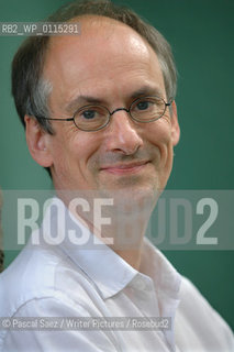 Writer and plant biologist Nicholas Harberd, author of Seed to Seed, at the Edinburgh International Book Festival 2007. ..Copyright©Pascal Saez/Writer Pictures/Rosebud2