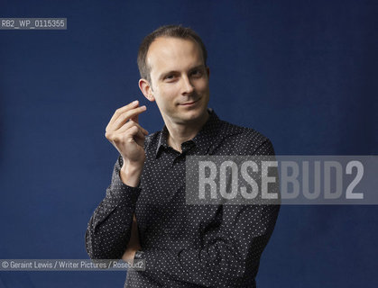 Tim Harford, English economist and journalist, at the 2010 Edinburgh International Book Festival, August 28, 2010....Copyright©Geraint Lewis/Writer Pictures/Rosebud2