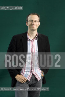 Tim Harford,Economist and writer of The Logic of Life Uncovering the Economics of Everything .CREDIT Geraint LewisTim Harford..Copyright©Geraint Lewis/Writer Pictures/Rosebud2