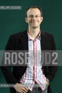 Tim Harford,Economist and writer of The Logic of Life Uncovering the Economics of Everything .CREDIT Geraint LewisTim Harford..Copyright©Geraint Lewis/Writer Pictures/Rosebud2