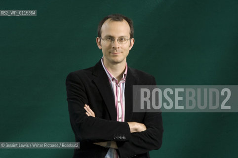 Tim Harford,Economist and writer of The Logic of Life Uncovering the Economics of Everything .CREDIT Geraint LewisTim Harford..Copyright©Geraint Lewis/Writer Pictures/Rosebud2