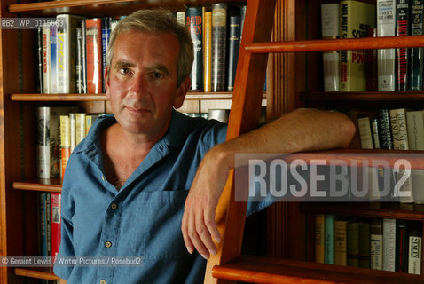 Bestselling author Robert Harris at home..copyright©Geraint Lewis/Writer Pictures/Rosebud2