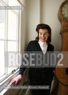 Josephine Hart, author, photographed at home in London.                         .Copyright©Graham Jepson/Writer Pictures/Rosebud2