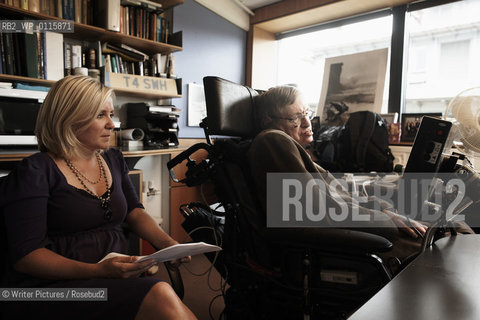 .GREAT BRITAIN /Cambridge/Stephen Hawking and his daughter Lucy Hawking © Horst A. Friedri©Writer Pictures/Rosebud2