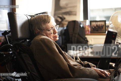 GREAT BRITAIN /Cambridge/Stephen Hawking Lucasian Professor of Mathematics in Cambridge© Horst A. Friedrichs
©Writer Pictures/Rosebud2