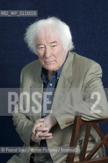 Irish Nobel Prize winning poet Seamus Heaney at the Edinburgh International Book Festival...Copyright©Pascal Saez/Writer Pictures/Rosebud2