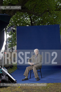 Seamus Heaney, Irish poet, at the Edinburgh International Book Festival on 24/8/10..©.Geraint Lewis/Writer Pictures/Rosebud2
