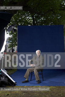 Seamus Heaney, Irish poet, at the Edinburgh International Book Festival on 24/8/10..©.Geraint Lewis/Writer Pictures/Rosebud2