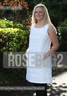 Irish author Amanda Hearty photographed in Blackrock park, Dublin..Copyright©Fran Veale/Writer Pictures/Rosebud2